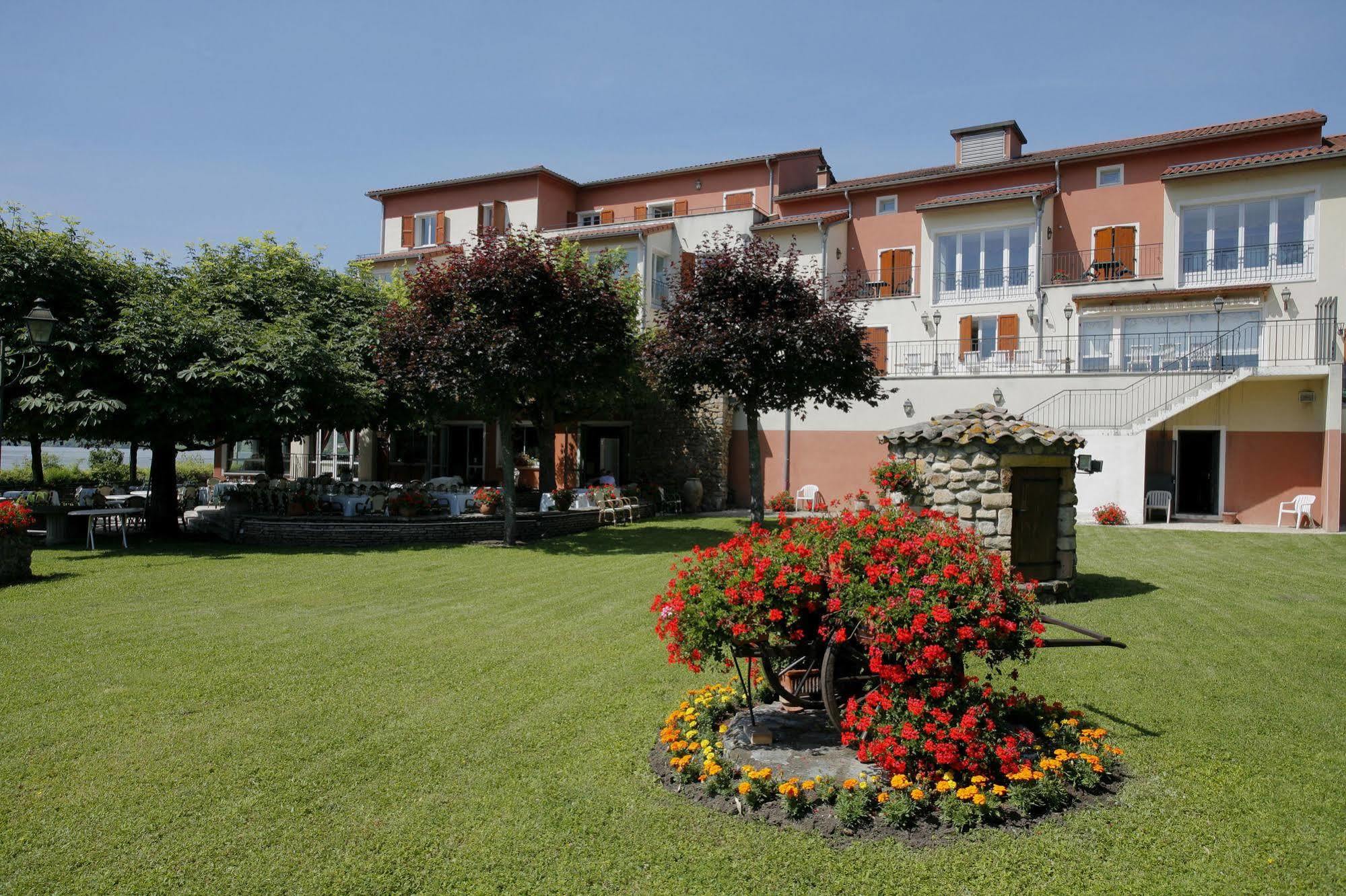 Hotellerie Beau Rivage 4*