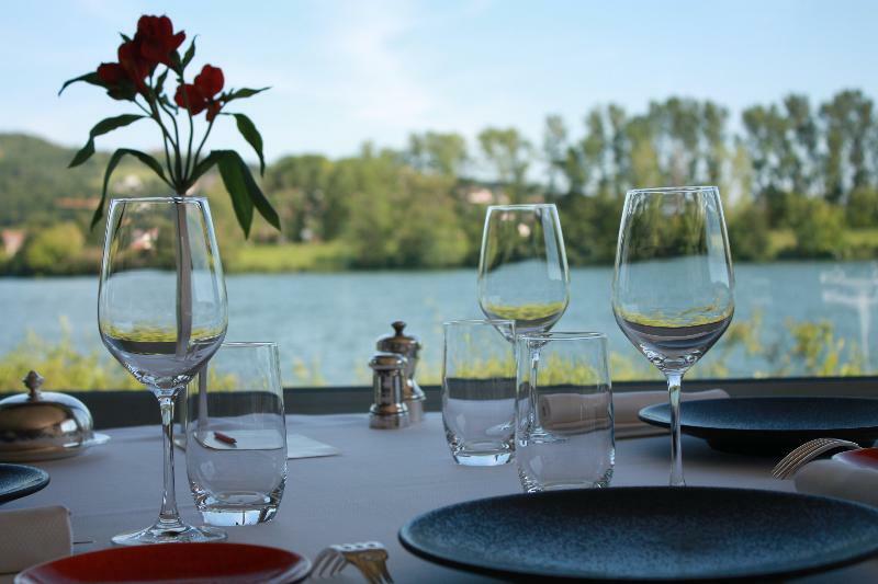 Hotellerie Beau Rivage Hotel 4*